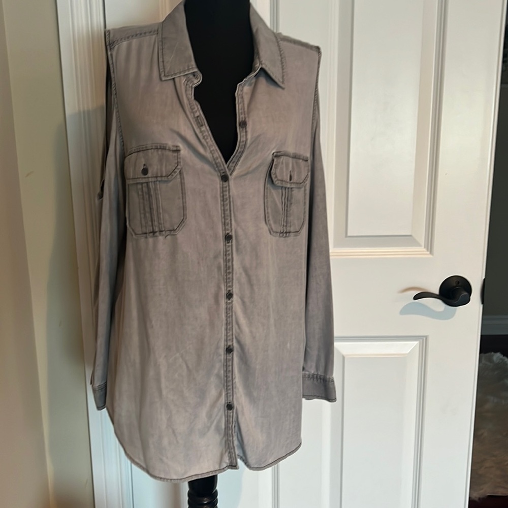Long sleeve shirt by Rubbish  Cut out sleeves   Size XL